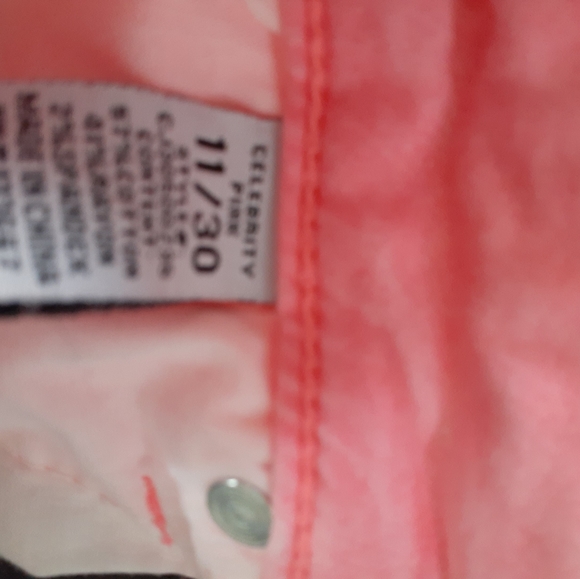 Shorts - Picture 2 of 3